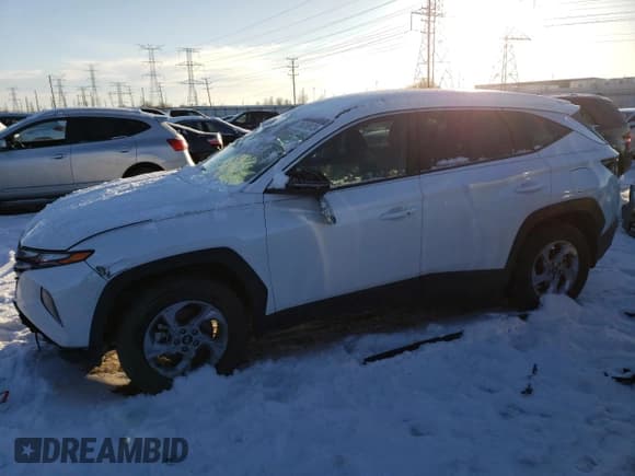 ✅ 2022 Hyundai Tucson SEL • VIN: 5NMJBCAE3NH071999 • Lot: 38626973. Wystawiony na Copart z przebiegiem 9 391 mil. Bezpłatny archiwum sprzedaży aukcyjnych z USA i szczegółowy raport historii pojazdu na DreamBid. Zdjęcie 1.