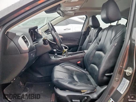 ✅ 2017 Mazda 3 Touring • VIN: JM1BN1L37H1135570 • Lot: 71796985. Listed on Copart with 106,967 mi. Free auction sales archive from the USA and detailed vehicle history report at DreamBid. Image 7.