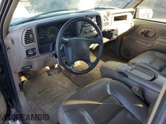 ✅ 1997 GMC Sierra 2500 • VIN: 1GTGC29J0VE541668 • Лот: 43625795. Опубликован ранее на Copart с пробегом 68 131 миль. Бесплатный доступ к архиву аукционных продаж из США и подробный отчёт об истории автомобиля на DreamBid. Изображение 8.