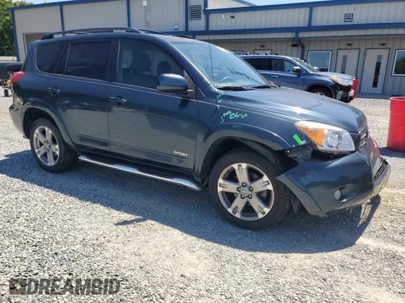 ✅ 2008 Toyota RAV4 Sport • VIN: JTMZK32V485019936 • Lot: 60456285. Listed on Copart with 208,467 mi. Free auction sales archive from the USA and detailed vehicle history report at DreamBid. Image 4.