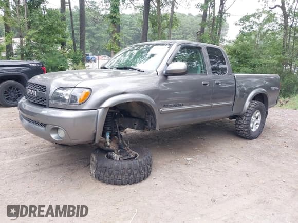 ✅ 2003 Toyota Tundra Limited • VIN: 5TBBT48183S435072 • Lot: 42948902. Wystawiony na IAAI z przebiegiem 128 313 mil. Bezpłatny archiwum sprzedaży aukcyjnych z USA i szczegółowy raport historii pojazdu na DreamBid. Zdjęcie 2.