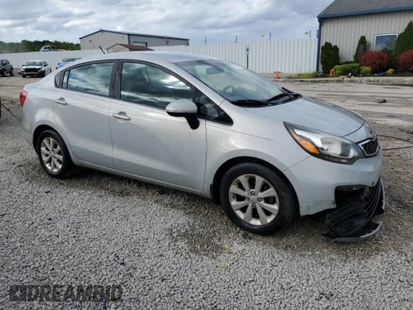 ✅ 2013 Kia Rio EX • VIN: KNADN4A38D6146777 • Lot: 57823005. Listed on Copart with 249,556 mi. Free auction sales archive from the USA and detailed vehicle history report at DreamBid. Image 4.