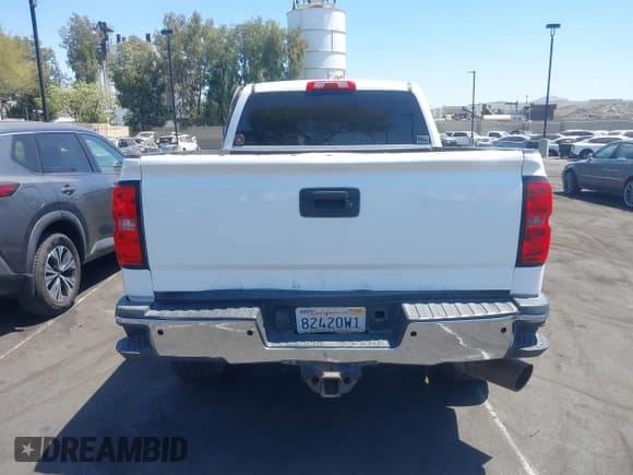 ✅ 2015 Chevrolet Silverado 2500HD LT • VIN: 1GC2CVE87FZ500852 • Lot: 43023197. Listed on IAAI with 214,790 mi. Free auction sales archive from the USA and detailed vehicle history report at DreamBid. Image 17.