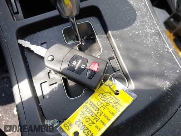 ✅ 2012 Mazda 3 i Touring • VIN: JM1BL1V77C1611119 • Lot: 42177506. Wystawiony na IAAI z przebiegiem 91 970 mil. Bezpłatny archiwum sprzedaży aukcyjnych z USA i szczegółowy raport historii pojazdu na DreamBid. Zdjęcie 11.