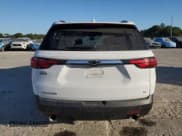 ✅ 2023 Chevrolet Traverse LT Cloth • VIN: 1GNERGKW1PJ326262 • Lot: 93014585. Wystawiony na Copart z przebiegiem 21 397 mil. Bezpłatny archiwum sprzedaży aukcyjnych z USA i szczegółowy raport historii pojazdu na DreamBid. Zdjęcie 6.