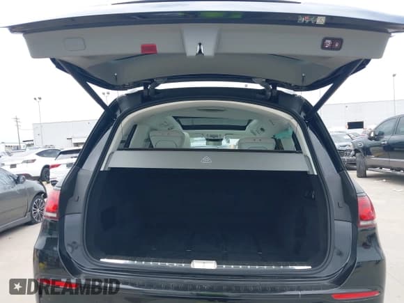 ✅ 2022 Mercedes-Benz GLS Maybach GLS 600 • VIN: 4JGFF8HB6NA792746 • Lot: 42722763. Listed on IAAI with 13,947 mi. Free auction sales archive from the USA and detailed vehicle history report at DreamBid. Image 22.