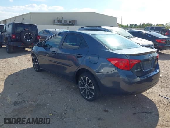 ✅ 2017 Toyota Corolla LE • VIN: 5YFBURHE1HP578580 • Лот: 43335981. Опубликован ранее на IAAI с пробегом 169 610 миль. Бесплатный доступ к архиву аукционных продаж из США и подробный отчёт об истории автомобиля на DreamBid. Изображение 3.