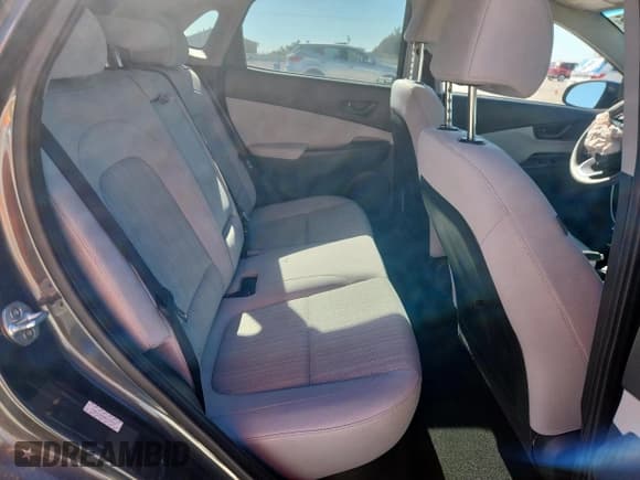 ✅ 2022 Hyundai Kona SEL • VIN: KM8K62AB4NU759782 • Лот: 91185015. Опубликован ранее на Copart с пробегом 10 996 миль. Бесплатный доступ к архиву аукционных продаж из США и подробный отчёт об истории автомобиля на DreamBid. Изображение 11.