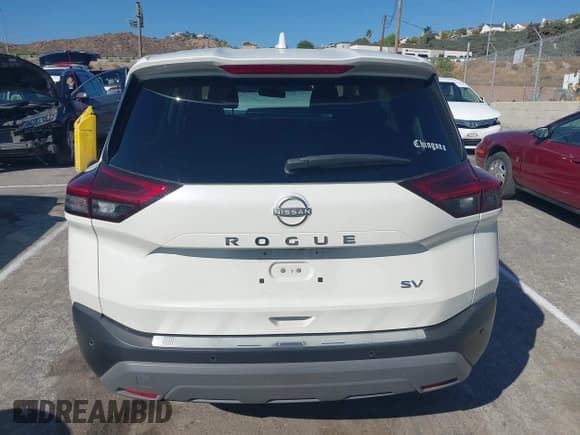 ✅ 2023 Nissan Rogue SV • VIN: JN8BT3BA9PW423369 • Лот: 43335243. Опубликован ранее на IAAI с пробегом 26 571 миль. Бесплатный доступ к архиву аукционных продаж из США и подробный отчёт об истории автомобиля на DreamBid. Изображение 17.