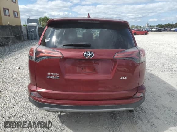 ✅ 2018 Toyota RAV4 XLE • VIN: 2T3WFREV2JW488740 • Lot: 92343145. Listed on Copart with Not provided. Free auction sales archive from the USA and detailed vehicle history report at DreamBid. Image 6.