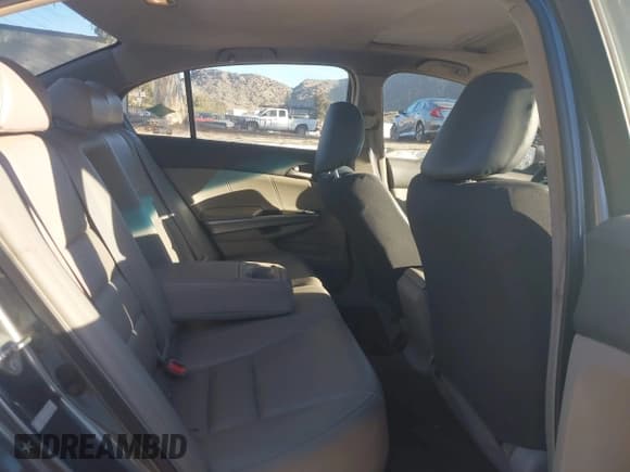 ✅ 2009 Honda Accord EX-L • VIN: 1HGCP268X9A138574 • Lot: 43847438. Wystawiony na IAAI z przebiegiem 445 466 mil. Bezpłatny archiwum sprzedaży aukcyjnych z USA i szczegółowy raport historii pojazdu na DreamBid. Zdjęcie 8.