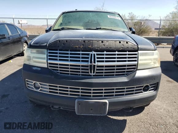 ✅ 2007 Lincoln Navigator • VIN: 5LMFU27537LJ25071 • Lot: 80308815. Wystawiony na Copart z przebiegiem 206 912 mil. Bezpłatny archiwum sprzedaży aukcyjnych z USA i szczegółowy raport historii pojazdu na DreamBid. Zdjęcie 5.