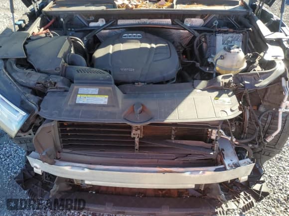 ✅ 2018 Audi Q5 Prestige • VIN: WA1CNAFY1J2196872 • Лот: 91207525. Опубликован ранее на Copart с пробегом 104 332 миль. Бесплатный доступ к архиву аукционных продаж из США и подробный отчёт об истории автомобиля на DreamBid. Изображение 12.