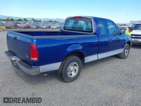 ✅ 1998 Ford F-150 • VIN: 2FTZX1727WCA77479 • Lot: 42685001. Listed on IAAI with 103,875 mi. Free auction sales archive from the USA and detailed vehicle history report at DreamBid. Image 4.