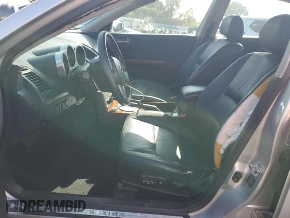 ✅ 2004 Nissan Maxima SL • VIN: 1N4BA41E44C856855 • Lot: 90055165. Wystawiony na Copart z przebiegiem 262 869 mil. Bezpłatny archiwum sprzedaży aukcyjnych z USA i szczegółowy raport historii pojazdu na DreamBid. Zdjęcie 7.