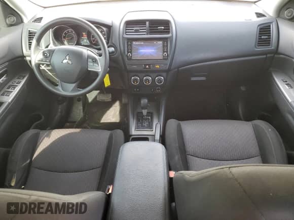 2018 Mitsubishi Outlander ES with VIN JA4AP3AU4JU016998, listed as a Copart auction lot 84565155 with 152,399 mi miles and Salvage title. Bid and sale history available at DreamBid. Image 8.