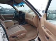 ✅ 1996 Ford Explorer XL • VIN: 1FMDU32X5TZB79567 • Lot: 43896223. Listed on IAAI with 116,604 mi. Free auction sales archive from the USA and detailed vehicle history report at DreamBid. Image 5.