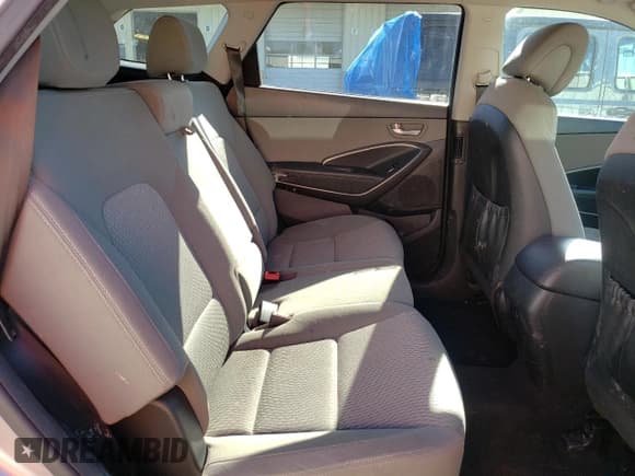 ✅ 2015 Hyundai Santa Fe GLS • VIN: KM8SMDHFXFU099663 • Лот: 52713994. Опубликован ранее на Copart с пробегом 146 349 миль. Бесплатный доступ к архиву аукционных продаж из США и подробный отчёт об истории автомобиля на DreamBid. Изображение 11.