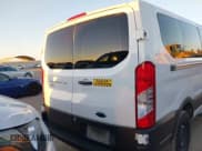 ✅ 2022 Ford Transit Passenger XLT • VIN: 1FBAX2Y88NKA67211 • Lot: 43654076. Wystawiony na IAAI z przebiegiem 210 842 mil. Bezpłatny archiwum sprzedaży aukcyjnych z USA i szczegółowy raport historii pojazdu na DreamBid. Zdjęcie 16.