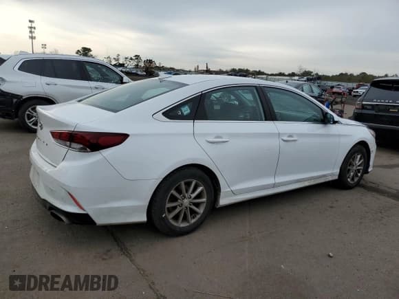 ✅ 2018 Hyundai Sonata SE • VIN: 5NPE24AFXJH716189 • Lot: 38557333. Listed on Copart with 171,216 mi. Free auction sales archive from the USA and detailed vehicle history report at DreamBid. Image 3.