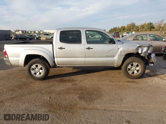 ✅ 2008 Toyota Tacoma PreRunner • VIN: 5TEJU62N88Z577004 • Lot: 43664908. Wystawiony na IAAI z przebiegiem 168 972 mil. Bezpłatny archiwum sprzedaży aukcyjnych z USA i szczegółowy raport historii pojazdu na DreamBid. Zdjęcie 14.