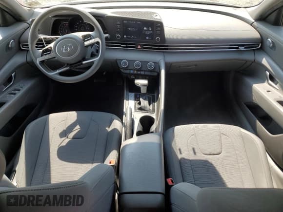 ✅ 2021 Hyundai Elantra SE • VIN: KMHLL4AG9MU148567 • Lot: 65771055. Listed on Copart with 34,358 mi. Free auction sales archive from the USA and detailed vehicle history report at DreamBid. Image 8.