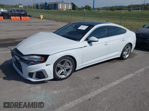 ✅ 2022 Audi A5 Sportback S line Premium • VIN: WAUDACF56NA010212 • Lot: 43365795. Listed on IAAI with 31,671 mi. Free auction sales archive from the USA and detailed vehicle history report at DreamBid. Image 2.