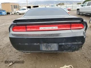 ✅ 2014 Dodge Challenger SXT Plus • VIN: 2C3CDYAG3EH123617 • Lot: 84326114. Wystawiony na Copart z przebiegiem 85 602 mil. Bezpłatny archiwum sprzedaży aukcyjnych z USA i szczegółowy raport historii pojazdu na DreamBid. Zdjęcie 6.