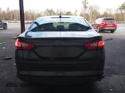 ✅ 2016 Ford Fusion S • VIN: 3FA6P0G73GR177327 • Lot: 41217967. Wystawiony na IAAI z przebiegiem 199 977 mil. Bezpłatny archiwum sprzedaży aukcyjnych z USA i szczegółowy raport historii pojazdu na DreamBid. Zdjęcie 16.