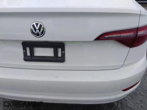 ✅ 2020 Volkswagen Jetta SEL • VIN: 3VWEB7BU3LM038359 • Lot: 41487080. Wystawiony na IAAI z przebiegiem 87 909 mil. Bezpłatny archiwum sprzedaży aukcyjnych z USA i szczegółowy raport historii pojazdu na DreamBid. Zdjęcie 17.