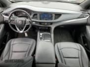 ✅ 2024 Buick Enclave Essence • VIN: 5GAERBKW6RJ112660 • Lot: 58707655. Wystawiony na Copart z przebiegiem 15 114 mil. Bezpłatny archiwum sprzedaży aukcyjnych z USA i szczegółowy raport historii pojazdu na DreamBid. Zdjęcie 8.