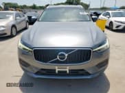 ✅ 2021 Volvo XC60 Momentum • VIN: YV4102DK7M1869512 • Lot: 66887395. Wystawiony na Copart z przebiegiem 40 495 mil. Bezpłatny archiwum sprzedaży aukcyjnych z USA i szczegółowy raport historii pojazdu na DreamBid. Zdjęcie 5.
