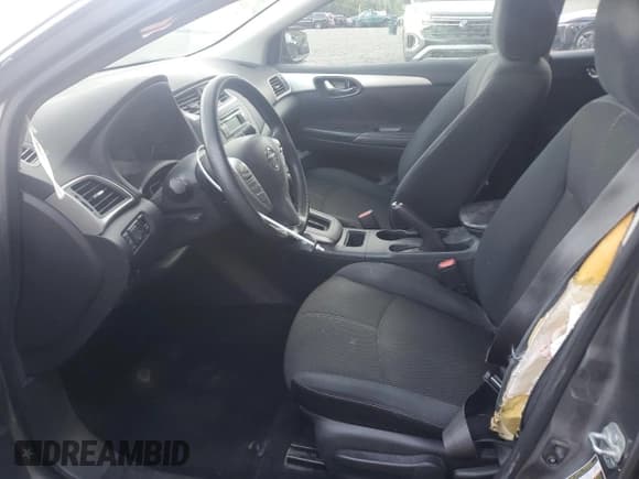 ✅ 2017 Nissan Sentra S • VIN: 3N1AB7AP1HY387357 • Lot: 84880255. Listed on Copart with 137,009 mi. Free auction sales archive from the USA and detailed vehicle history report at DreamBid. Image 7.