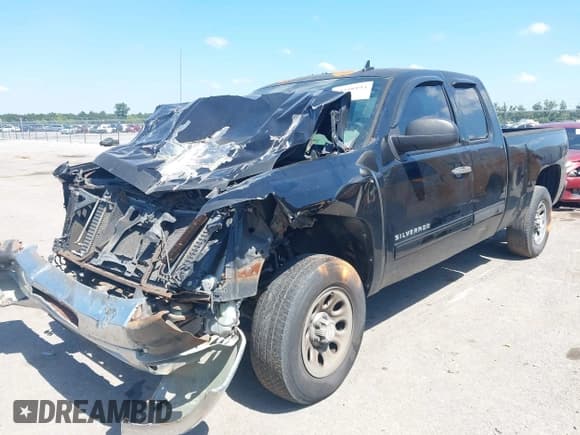 ✅ 2012 Chevrolet Silverado 1500 LS • VIN: 1GCRCREAXCZ122014 • Lot: 43258193. Wystawiony na IAAI z przebiegiem 114 935 mil. Bezpłatny archiwum sprzedaży aukcyjnych z USA i szczegółowy raport historii pojazdu na DreamBid. Zdjęcie 2.