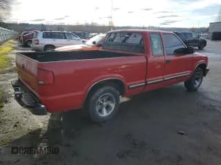 ✅ 2001 Chevrolet S-10 • VIN: 1GCCS195218111874 • Лот: 50334475. Опубликован ранее на Copart с пробегом 151 987 миль. Бесплатный доступ к архиву аукционных продаж из США и подробный отчёт об истории автомобиля на DreamBid. Изображение 3.