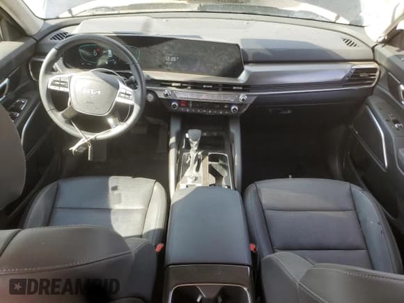 ✅ 2025 Kia Telluride LX • VIN: 5XYP24GC0SG635958 • Lot: 84816025. Listed on Copart with 1,179 mi. Free auction sales archive from the USA and detailed vehicle history report at DreamBid. Image 8.