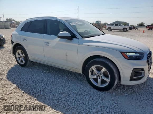 ✅ 2023 Audi Q5 Premium • VIN: WA1ABAFY4P2010864 • Lot: 80744625. Wystawiony na Copart z przebiegiem 28 416 mil. Bezpłatny archiwum sprzedaży aukcyjnych z USA i szczegółowy raport historii pojazdu na DreamBid. Zdjęcie 4.