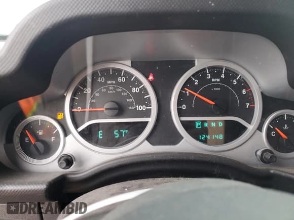 ✅ 2007 Jeep Wrangler Unlimited Sahara • VIN: 1J4GA59167L212909 • Lot: 82455775. Listed on Copart with 124,148 mi. Free auction sales archive from the USA and detailed vehicle history report at DreamBid. Image 9.