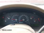 ✅ 2005 Ford Explorer Eddie Bauer • VIN: 1FMZU74K15UA92716 • Lot: 42022695. Wystawiony na IAAI z przebiegiem 191 424 mil. Bezpłatny archiwum sprzedaży aukcyjnych z USA i szczegółowy raport historii pojazdu na DreamBid. Zdjęcie 7.