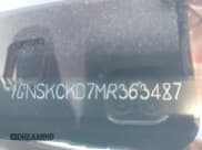 ✅ 2021 Chevrolet Suburban LT • VIN: 1GNSKCKD7MR363487 • Lot: 41669481. Wystawiony na IAAI z przebiegiem 89 484 mil. Bezpłatny archiwum sprzedaży aukcyjnych z USA i szczegółowy raport historii pojazdu na DreamBid. Zdjęcie 9.