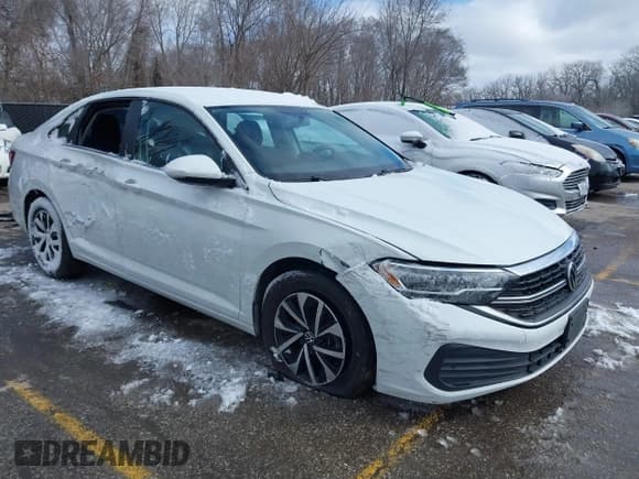 ✅ 2022 Volkswagen Jetta S • VIN: 3VWCM7BU8NM009170 • Lot: 41674485. Wystawiony na IAAI z przebiegiem 33 537 mil. Bezpłatny archiwum sprzedaży aukcyjnych z USA i szczegółowy raport historii pojazdu na DreamBid. Zdjęcie 1.