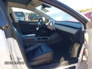 ✅ 2021 Tesla Model 3 Performance • VIN: 5YJ3E1EC3MF027725 • Lot: 43324700. Wystawiony na IAAI z przebiegiem 55 908 mil. Bezpłatny archiwum sprzedaży aukcyjnych z USA i szczegółowy raport historii pojazdu na DreamBid. Zdjęcie 5.