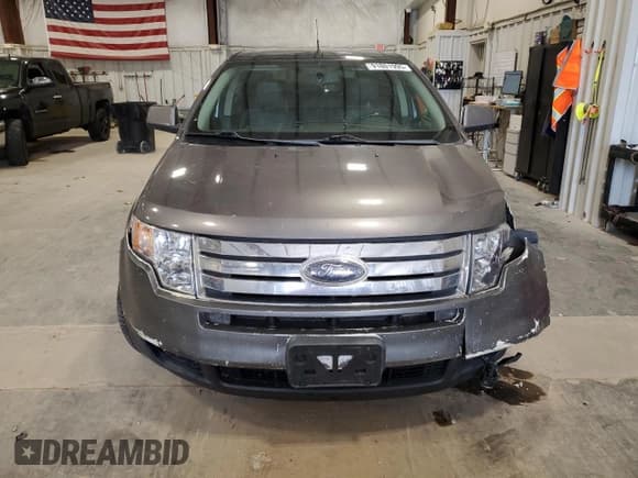 ✅ 2010 Ford Edge Limited • VIN: 2FMDK4KC8ABA47430 • Lot: 91801995. Wystawiony na Copart z przebiegiem 232 686 mil. Bezpłatny archiwum sprzedaży aukcyjnych z USA i szczegółowy raport historii pojazdu na DreamBid. Zdjęcie 5.