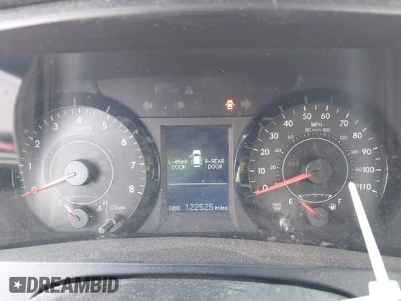 ✅ 2015 Toyota Sienna LE AAS • VIN: 5TDKK3DC8FS594979 • Lot: 42137215. Listed on IAAI with 122,525 mi. Free auction sales archive from the USA and detailed vehicle history report at DreamBid. Image 7.