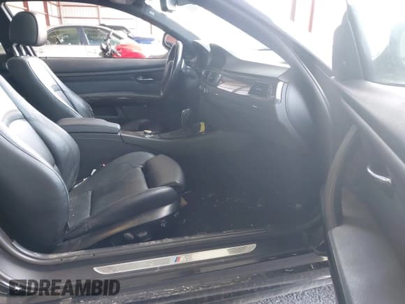 ✅ 2011 BMW 3 Series 328i • VIN: WBAKE3C53BE558916 • Лот: 41946404. Опубликован ранее на IAAI с пробегом 172 961 миль. Бесплатный доступ к архиву аукционных продаж из США и подробный отчёт об истории автомобиля на DreamBid. Изображение 5.