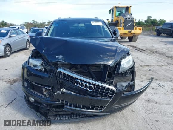 ✅ 2015 Audi Q7 Premium • VIN: WA1CGAFE5FD024940 • Лот: 41368594. Опубликован ранее на IAAI с пробегом 87 475 миль. Бесплатный доступ к архиву аукционных продаж из США и подробный отчёт об истории автомобиля на DreamBid. Изображение 12.