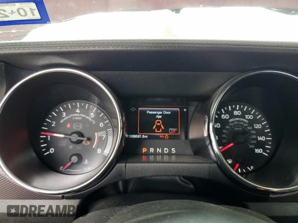 ✅ 2017 Ford Mustang EcoBoost Premium • VIN: 1FA6P8TH8H5256557 • Lot: 80872935. Listed on Copart with 109,697 mi. Free auction sales archive from the USA and detailed vehicle history report at DreamBid. Image 9.