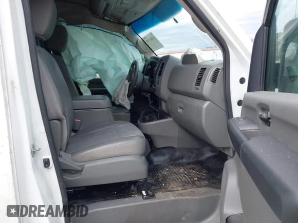 ✅ 2021 Nissan NV Cargo S • VIN: 1N6BF0LYXMN800271 • Лот: 41847197. Опубликован ранее на IAAI с пробегом 180 913 миль. Бесплатный доступ к архиву аукционных продаж из США и подробный отчёт об истории автомобиля на DreamBid. Изображение 5.