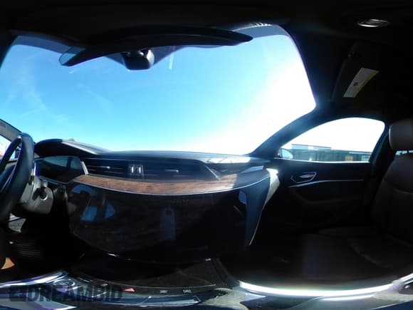 ✅ 2019 Audi e-tron Prestige • VIN: WA1VABGE0KB009718 • Lot: 42336983. Listed on IAAI with 54,871 mi. Free auction sales archive from the USA and detailed vehicle history report at DreamBid. Image 21.