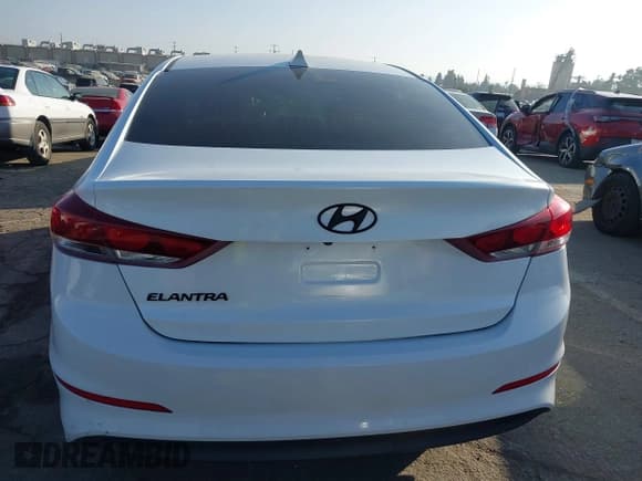 ✅ 2018 Hyundai Elantra Limited • VIN: 5NPD84LF3JH294354 • Lot: 43561118. Listed on IAAI with 96,957 mi. Free auction sales archive from the USA and detailed vehicle history report at DreamBid. Image 17.